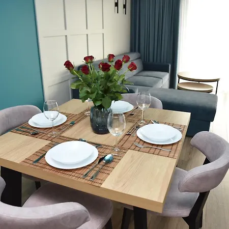 Promil Spa, Basen, Sauna, Jacuzzi I Silownia *