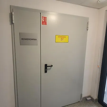 Promil Spa, Basen, Sauna, Jacuzzi I Silownia 아파트